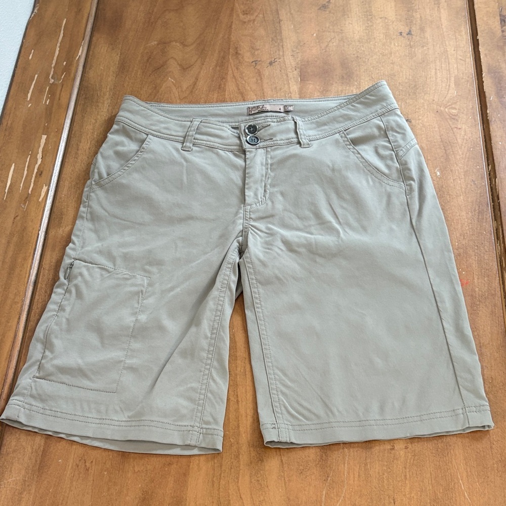 Prana Nylon Tan Bermuda Shorts Size 4